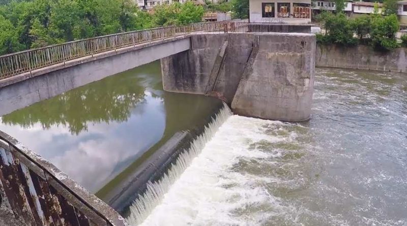 Водостоци, прагове и бентове нарушават естественото протичане на Янтра