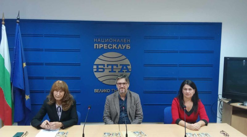 Майка и баща с новородени тризнаци и момченце на две годинки ще получат събраните средства в благотворителния базар за Деня на християнското