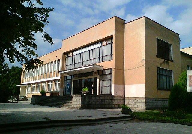 две вековни читалища