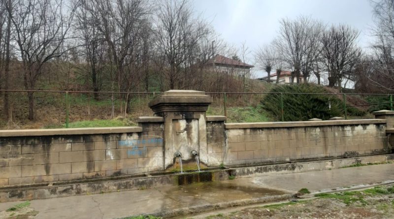 Голямата чешма в Първомайци