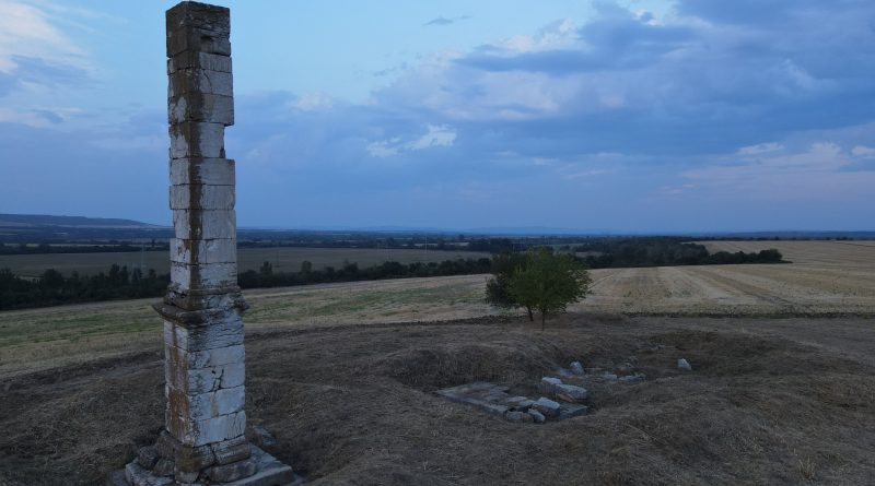 Лесичерския стълб