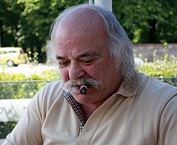 Боян Радев